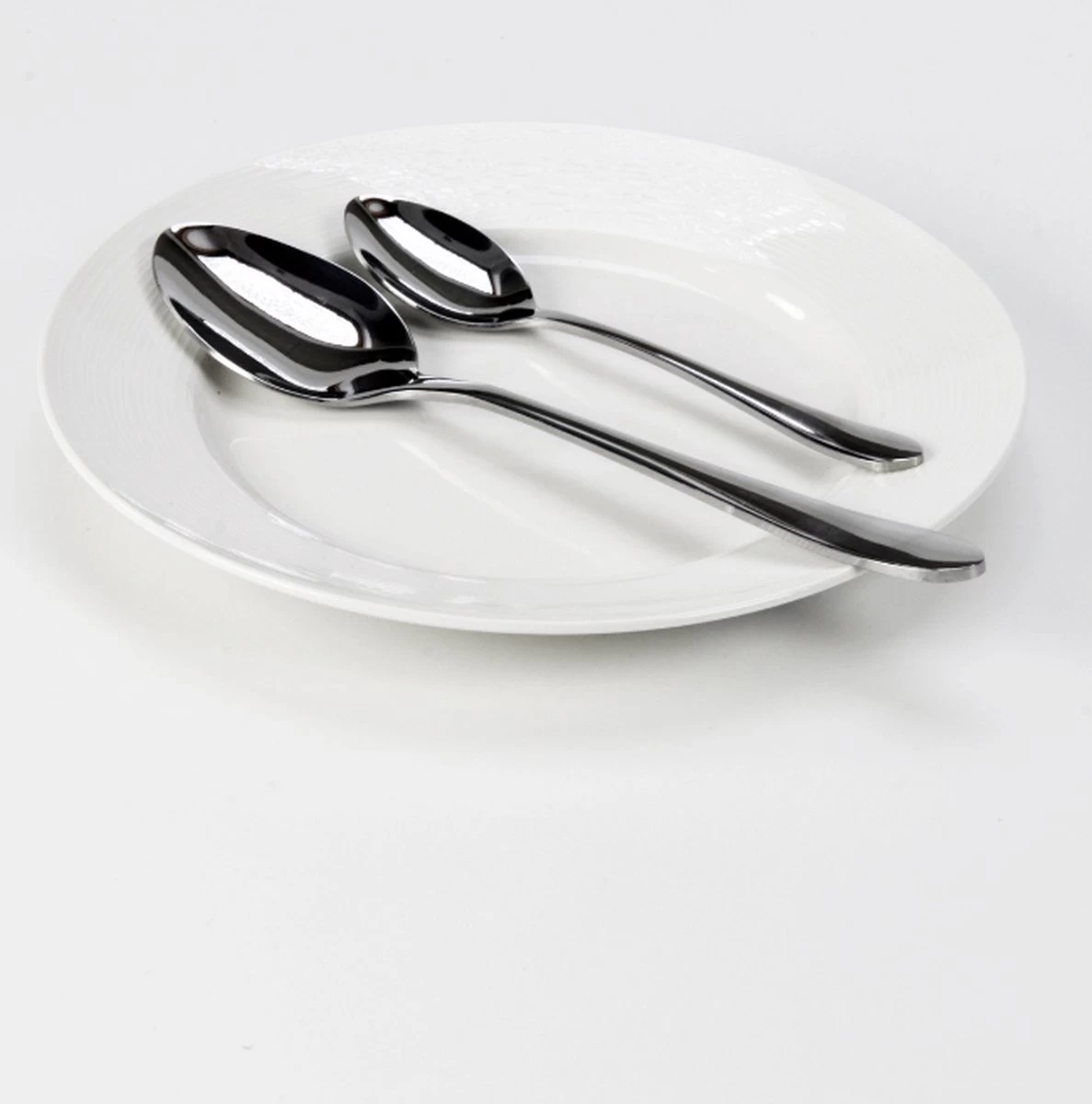 Merkloos Bestekset Luxe Round 24-delig | Premium Quality | 6 Personen - Afbeelding 4