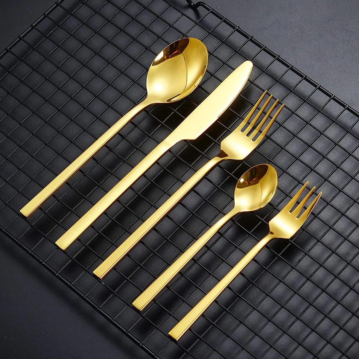 Cadeau 30-delige Gouden Zilverwerk Set Bestekset, Velaze 18/10 Roestvrijstalen Gebruiksvoorwerpen Service Voor 6 Personen Inclusief Dinerlepel, Diner Vork, Diner Mes, Dessertvork En Theelepel, Spiegel Gepolijst Ontwerp - Afbeelding 8