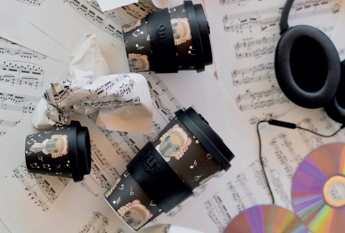 Quy Cup - 90ml Ecologische Reis Beker - Espressobeker “Peanuts Snoopy Music” Met Zwarte Siliconen Deksel - Afbeelding 9