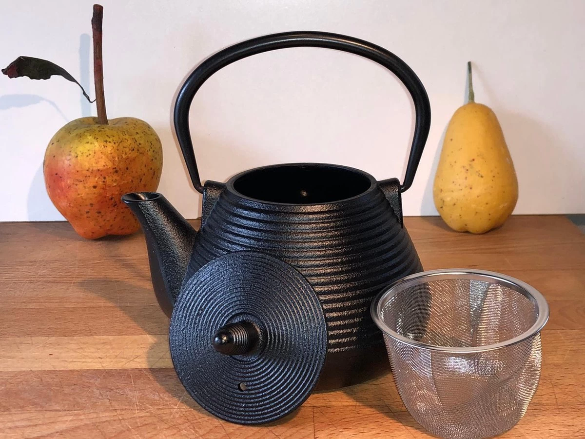 Zeer Mooie Gietijzeren Theepot 0.8 L Zwart, Van Het Merk LEIJZER Design. - Afbeelding 2